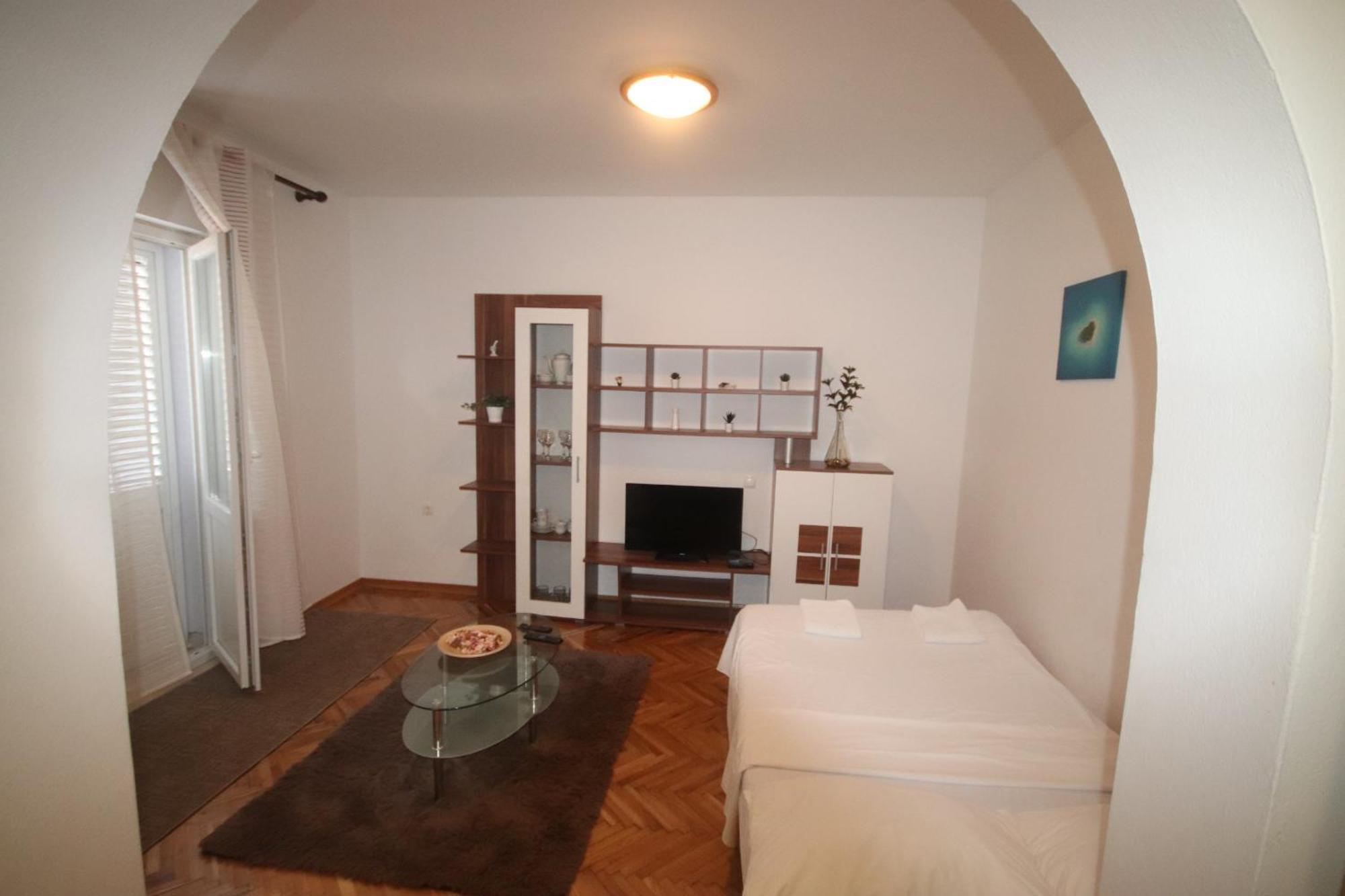 Apartment Saric Sukošan Esterno foto