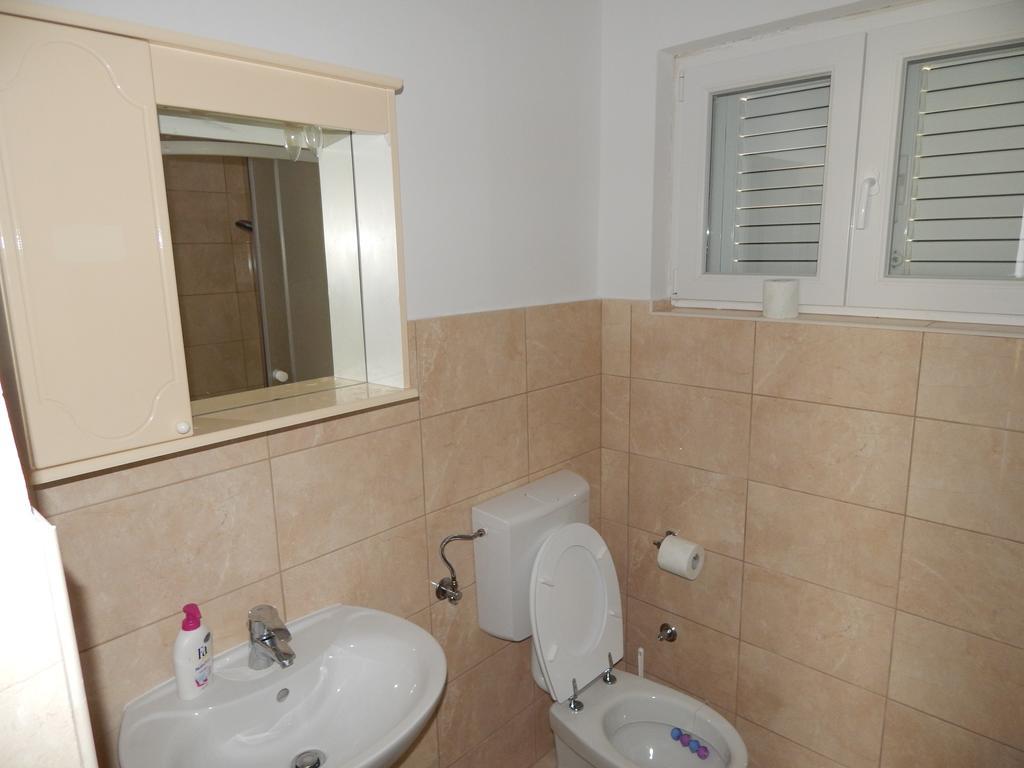 Apartment Saric Sukošan Esterno foto