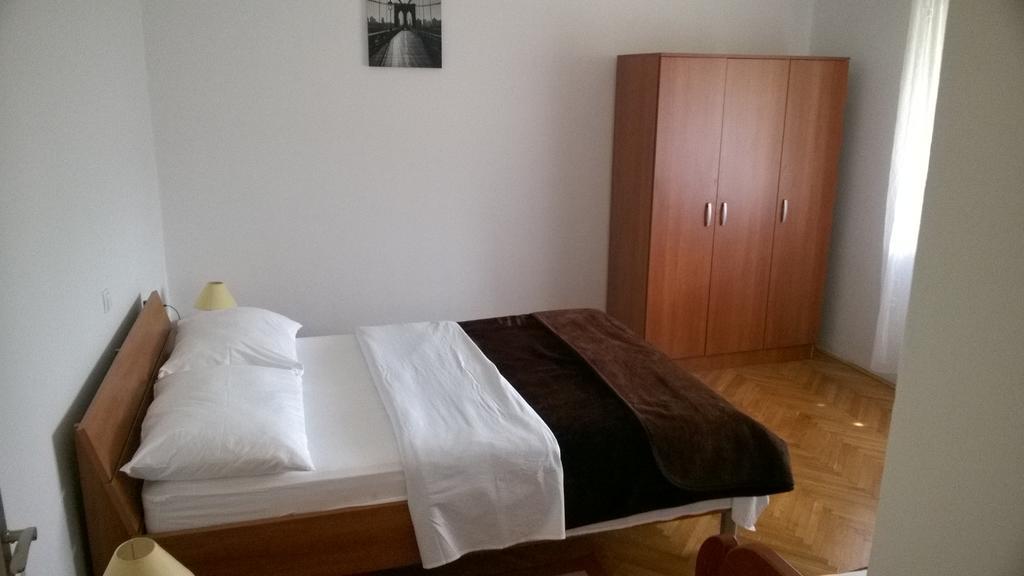 Apartment Saric Sukošan Esterno foto